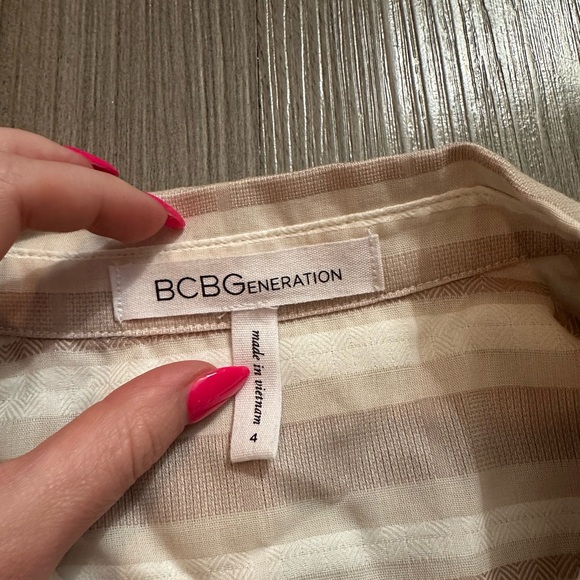 BCBGENERATION Beige and White Striped Sleeveless A-Line Button Down Dress - Picture 5 of 5